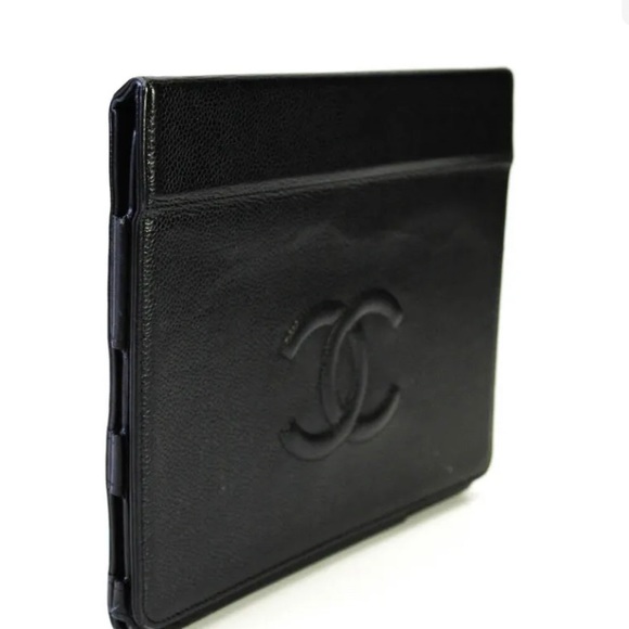 CHANEL 💯% authentic folding tablet case - black caviar leather - Picture 3 of 14